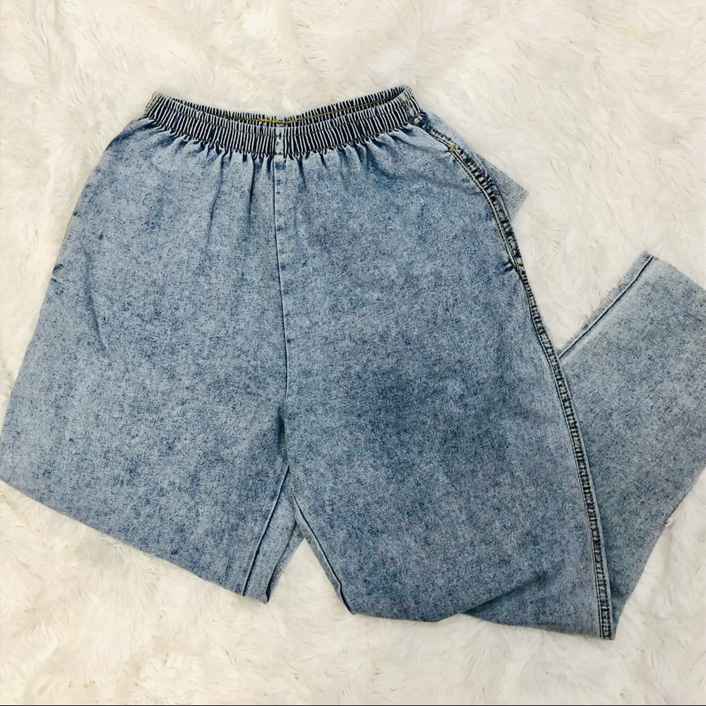 Vintage Mom jeans sz 9/10, high waisted light blue